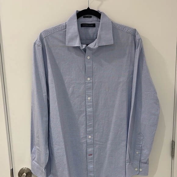 Tommy Hilfiger blue button up shirt - Picture 1 of 5